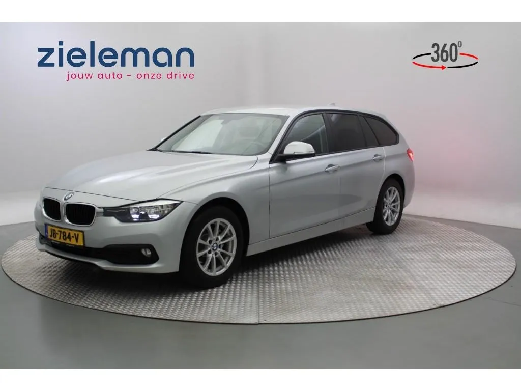 BMW 318 Touring 318i Executive Navi Image 1