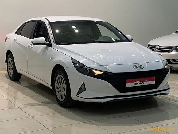 Hyundai Elantra 1.6 MPI Style Comfort Image 1